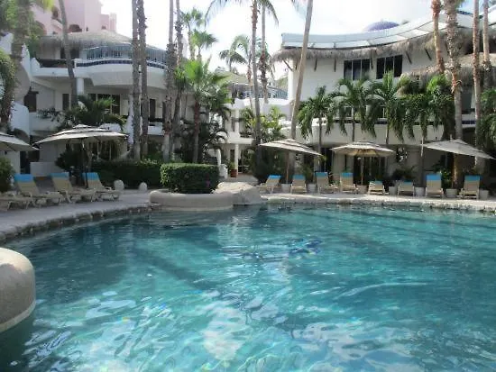 Club Cascadas De Baja Resort 3*