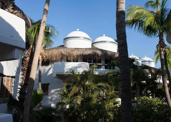 Club Cascadas De Baja Resort